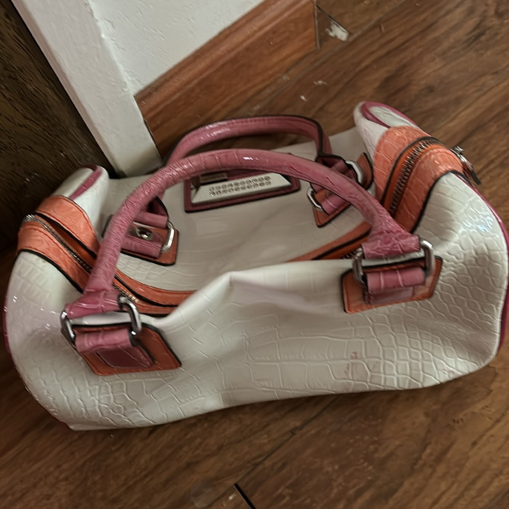 Guess purse white/ pink - Picture 5 of 11